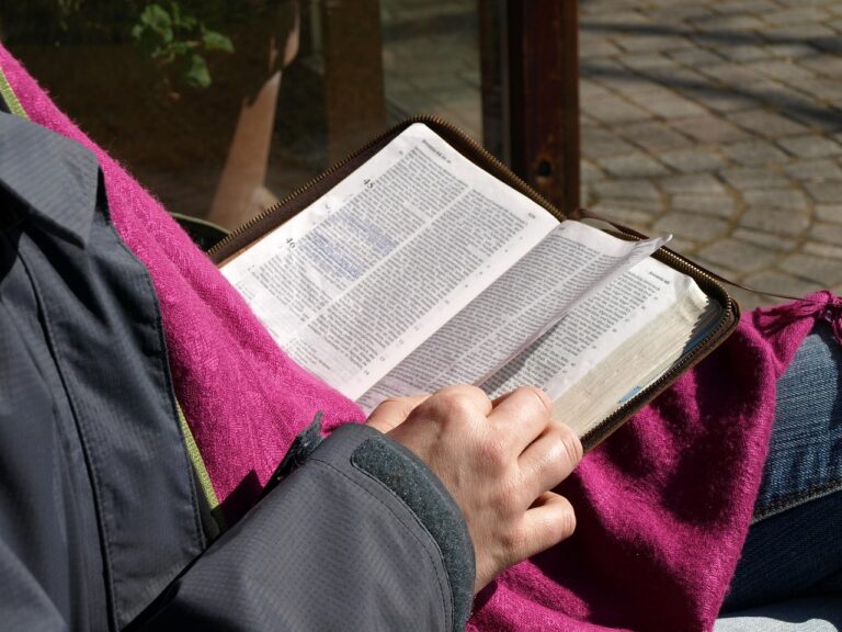 The Five Fs of Life Faith – How to Build a Strong Spiritual Foundation Through Quiet Time1_thebloomingpurple.com